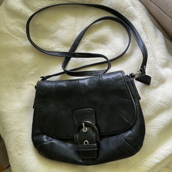 Coach - Picture 3 of 6